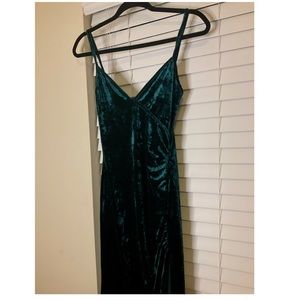 Velvet green cocktail dress